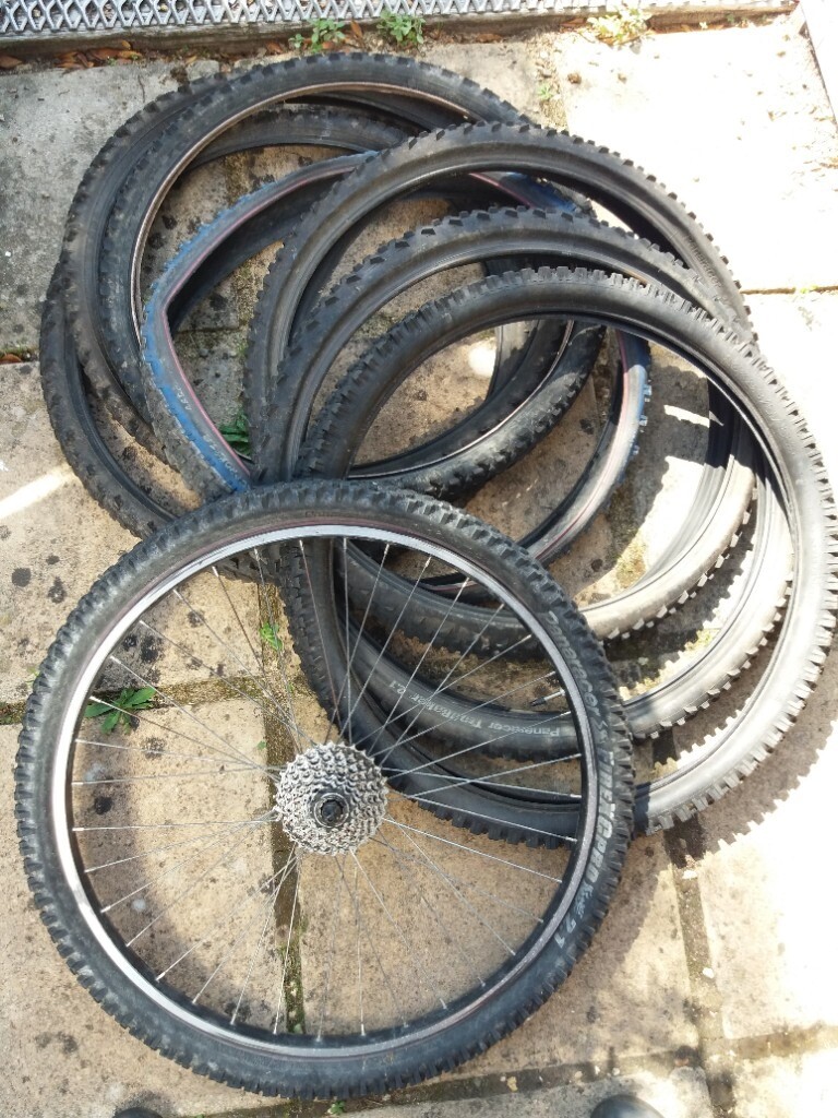 26 mountain bike rear wheel 8 speed